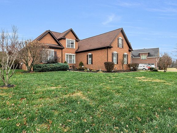 3rd image of 1311 Heather Pl
