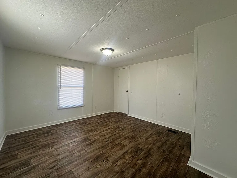134 Littleton St — Photo 12