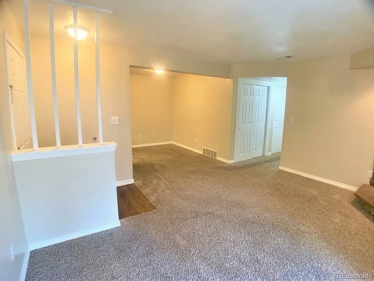 1 bed, 1.0 bath, 794 sqft, $995 — Photo 2