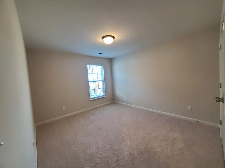 1217 Leanndra Park — Photo 28