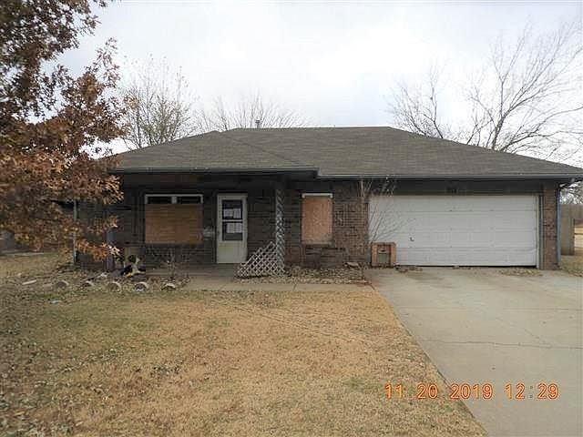 1st image of 302 Elmwood Ter