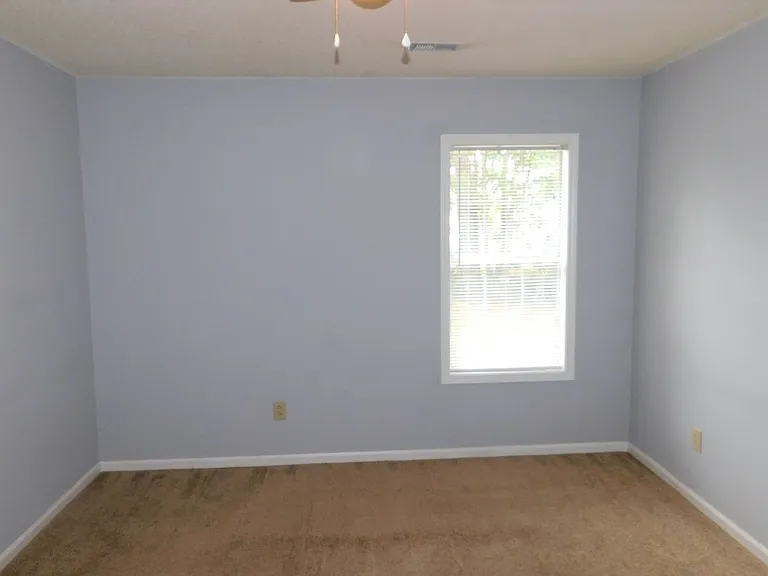 118 Village Ct — Photo 10