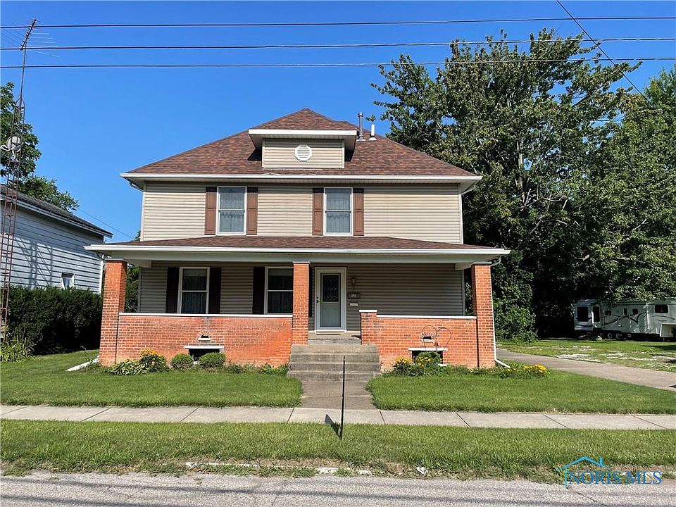 1st image of 1121 Oakwood Ave