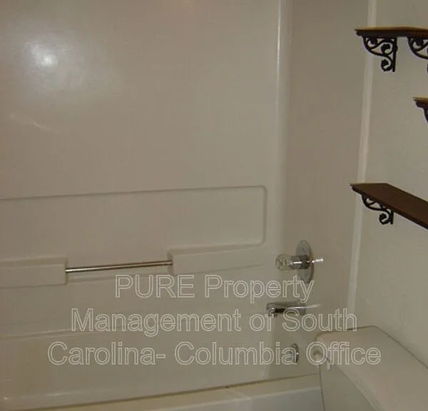 218 Sterling Cross Dr — Photo 6