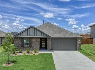 610 Ridgewood Dr, Van Alstyne, TX 75495