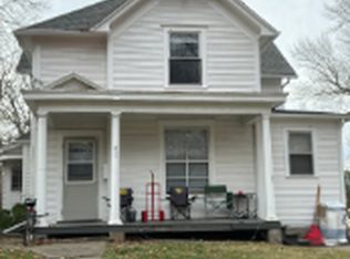 411 S Lucas St, Iowa City, IA 52240