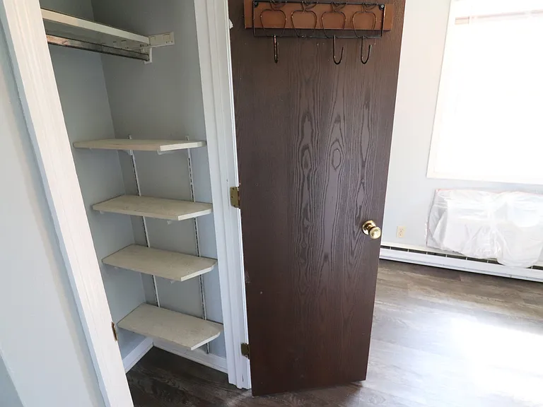 244 Colonial Dr — Photo 13