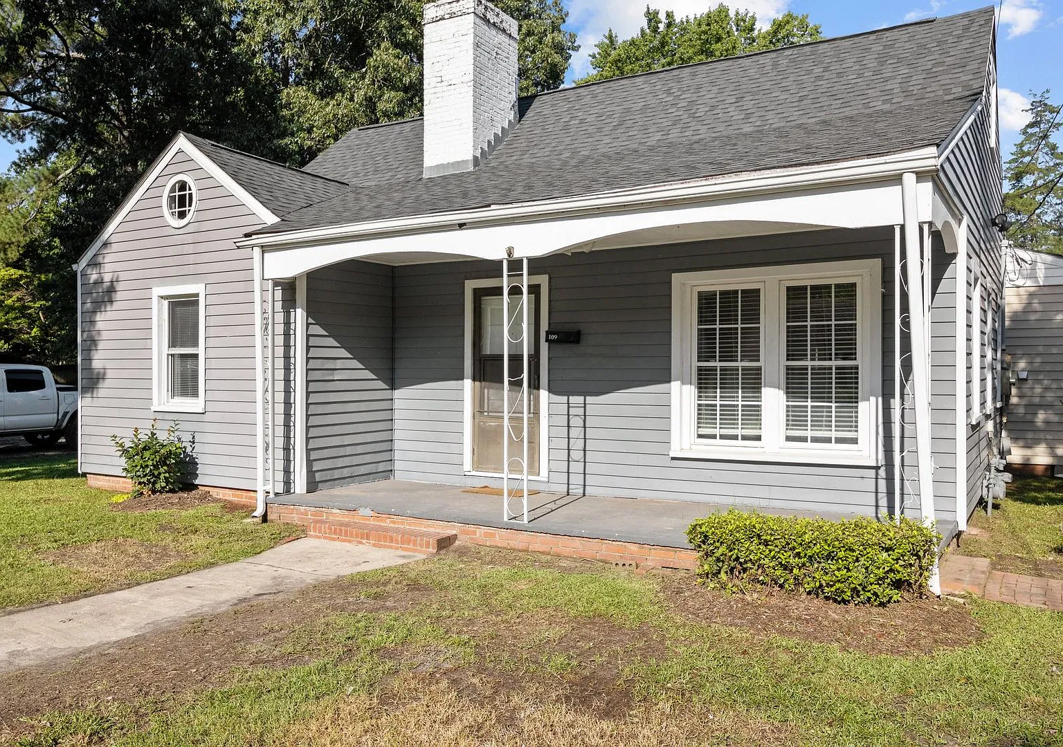 Avavilable Now- 7/21/25: 3br House Near Ecu, On The Grid! — Photo 1