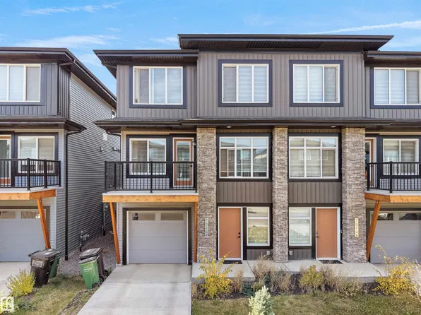 7816 Koruluk Line SW, Edmonton, AB T6W 4V1