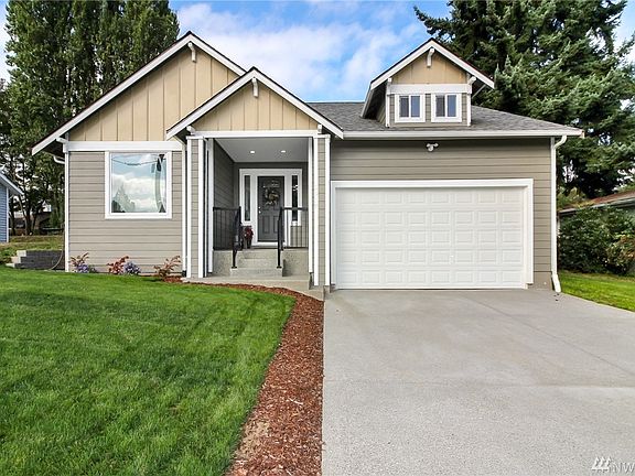 4th image of 2958 38th Ave NE