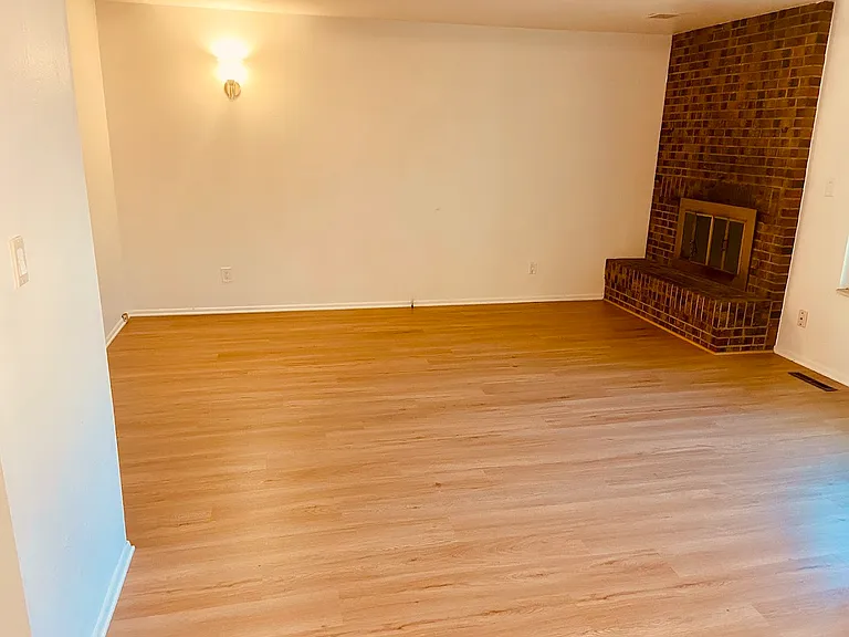 7410 Clubhouse Rd — Photo 5
