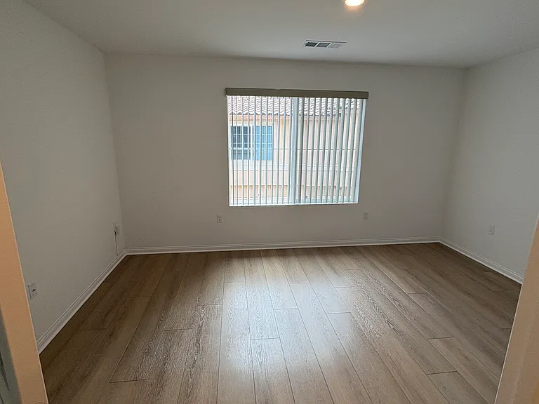 26913 Millerton St — Photo 11
