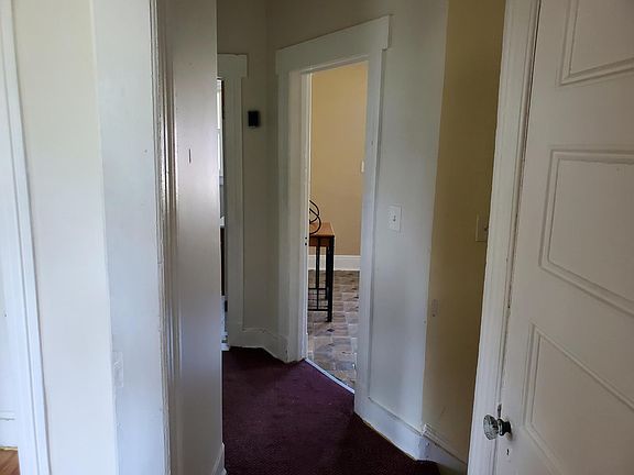 3rd image of 367 Vincent Ave Floor 2