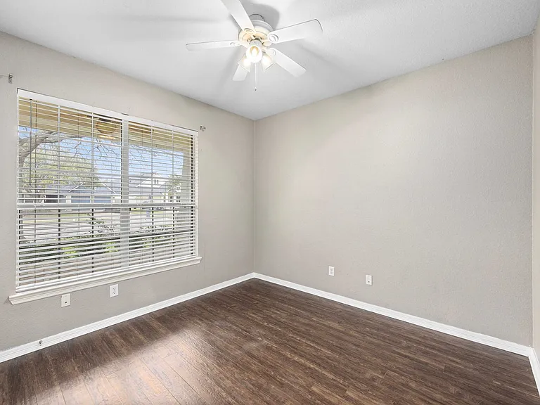 15823 Stiller Park Dr — Photo 21
