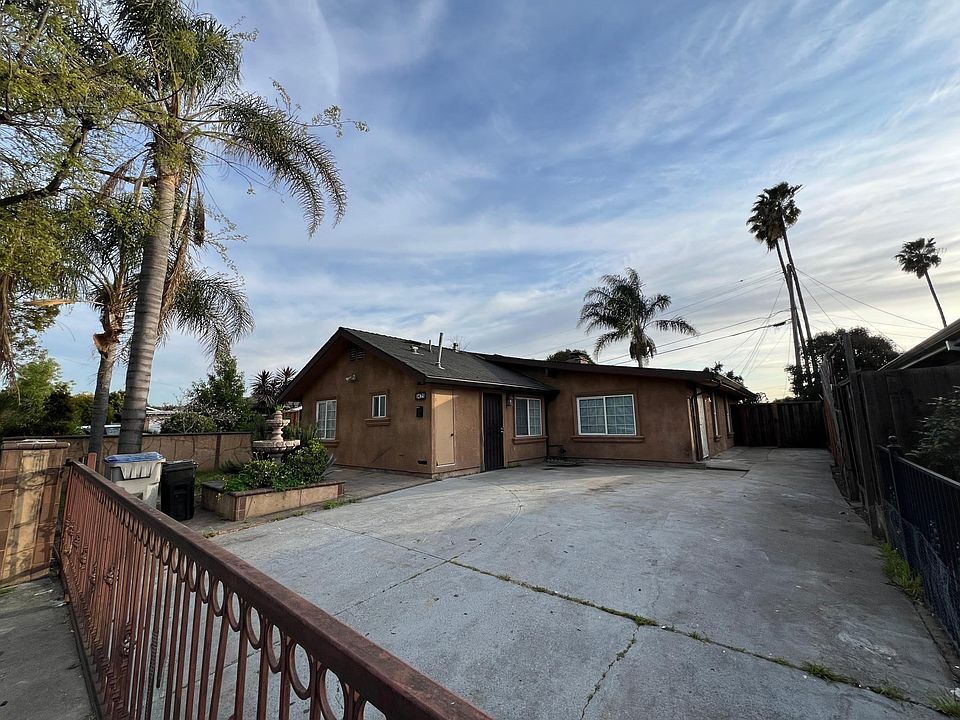 1st image of 1423 Cathay Dr