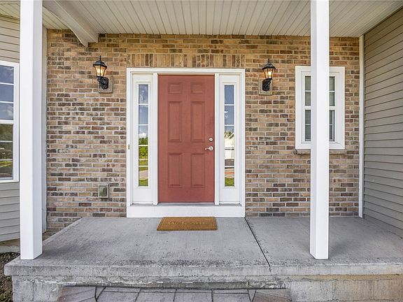 5th image of 5219 Pond View Way