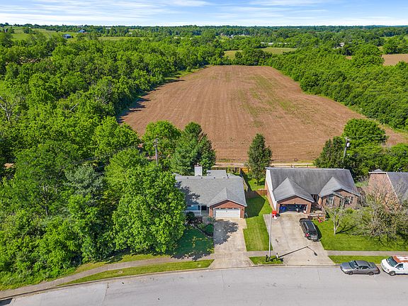 2nd image of 300 Southbrook Dr