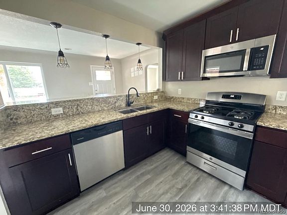 4th image of 3290 Magnolia Street