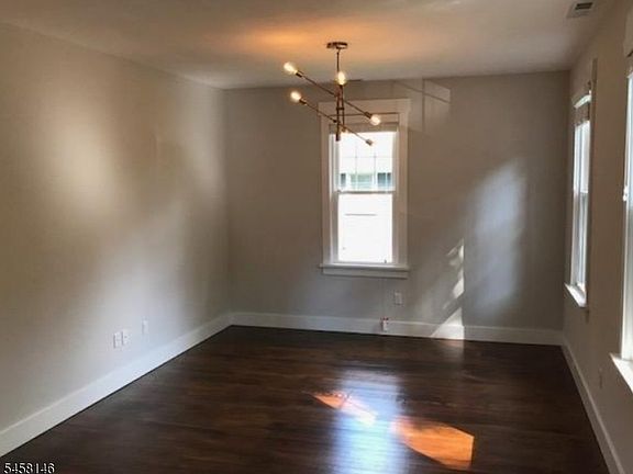4th image of 248 N Fullerton Ave