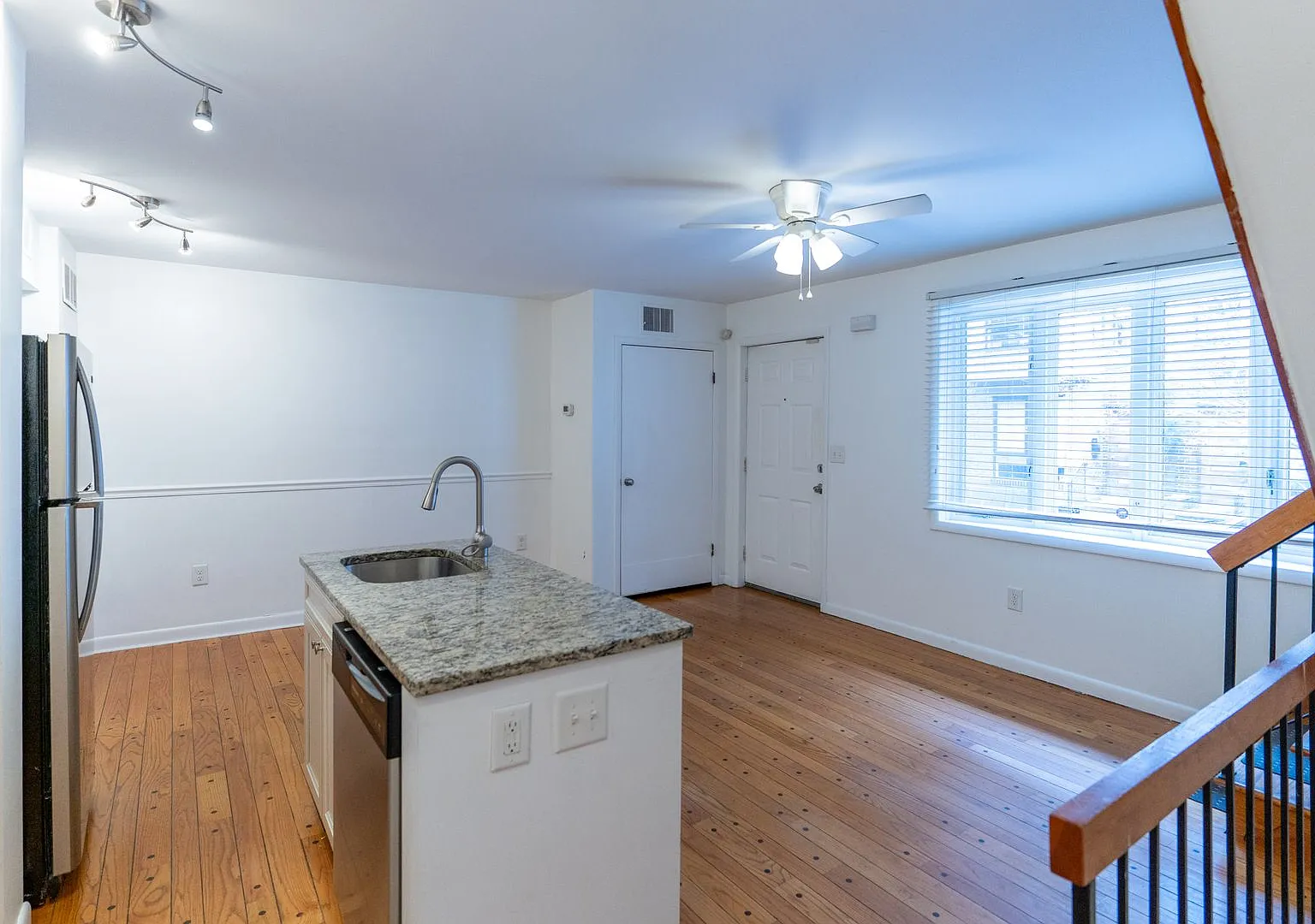 Large One bedroom Bella Vista — Photo 4