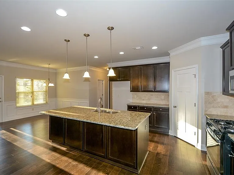3319 Mulberry Cove Way — Photo 8