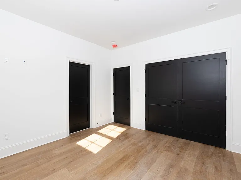 3200 Holly Rd — Photo 17