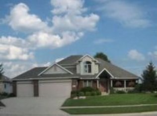6818 Hawksnest Trl, Fort Wayne, IN 46835
