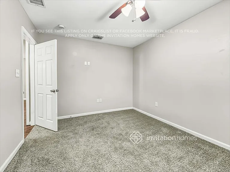 304 E Ross Ave — Photo 14