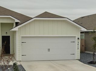 3412 Scott Cir, Seguin, TX 78155