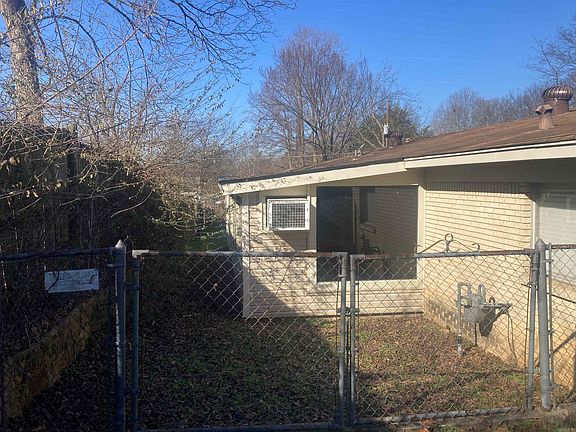 4th image of 3505 Orange St