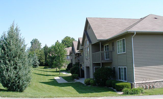 Meadow Creek front yard_09132013