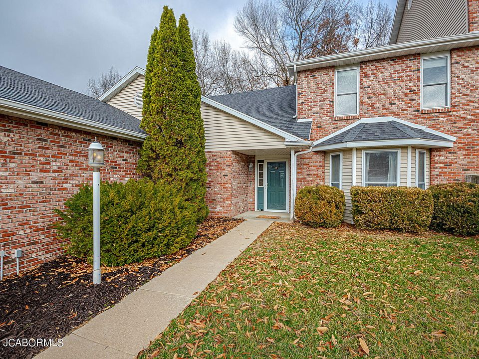 1st image of 2104 Stadium View Ct