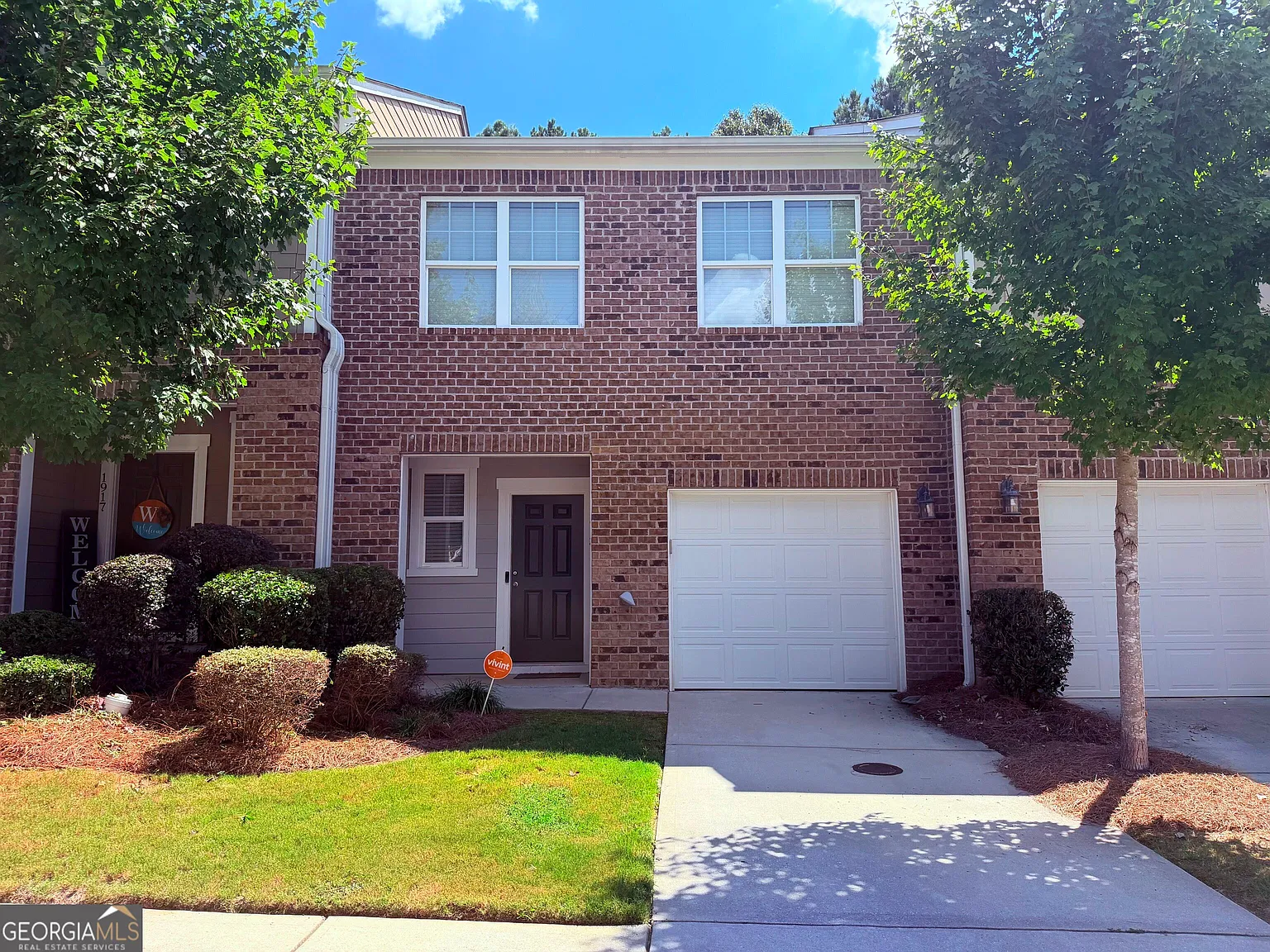2 bed, 2.5 bath, 1589 sqft, $2,500 — Photo 1