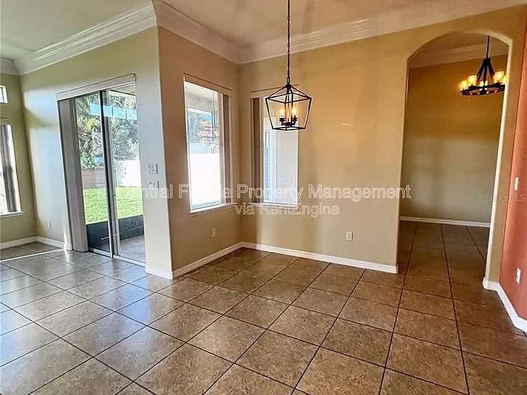 16127 Bristol Lake Cir — Photo 10
