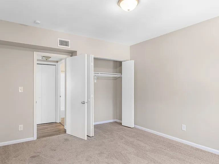 2311 E North Ave #1 — Photo 15