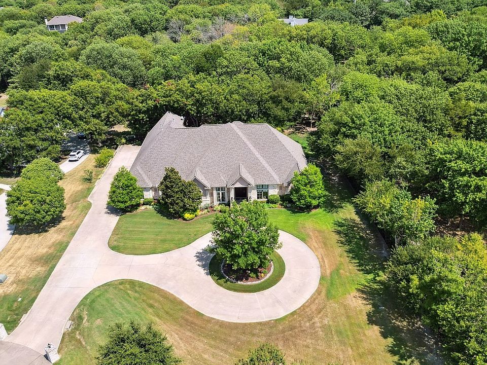 1st image of 450 Summerfield Ct