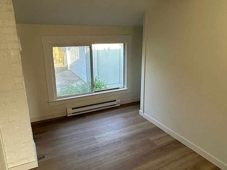 Renovated 1 Bed, 1 Bath apartment in West Seattle Triplex, $1,895/month — Photo 6