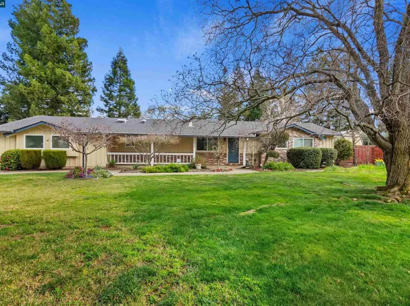 530 Wiget Ln, Walnut Creek, CA 94598