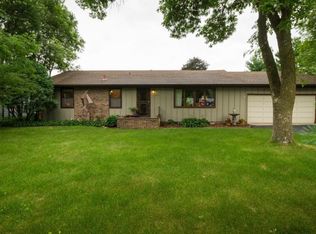 9532 Penn Cir, Bloomington, MN 55431