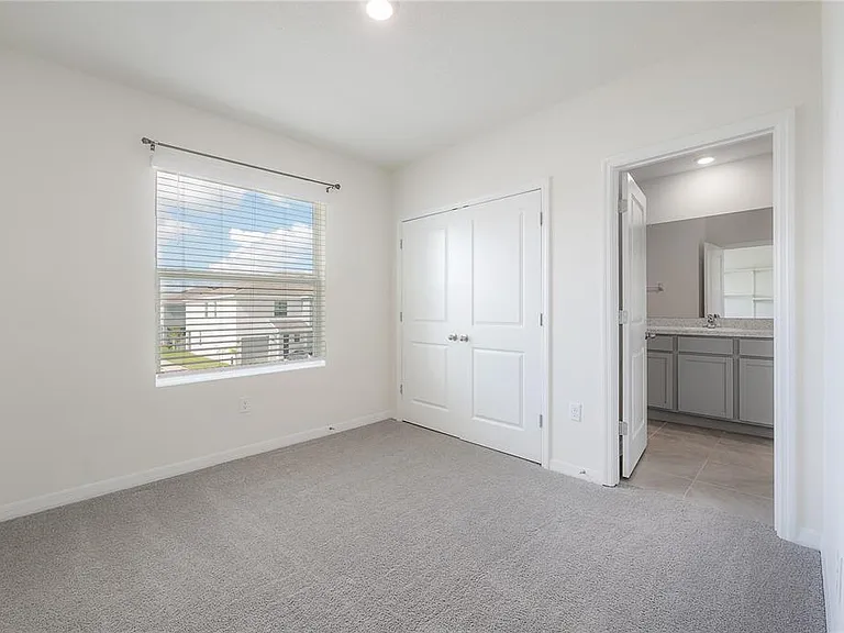 16701 Maude Dr — Photo 44