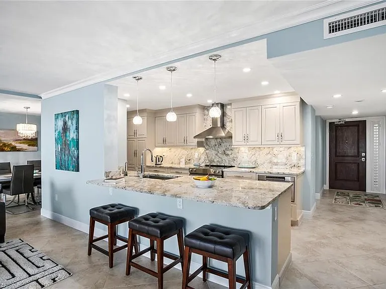 10851 Gulf Shore Dr #402 — Photo 3