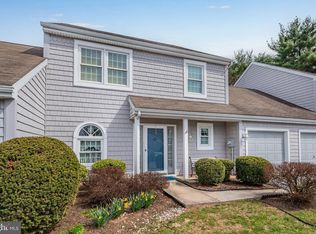 273 Crescent Dr, Hershey, PA 17033