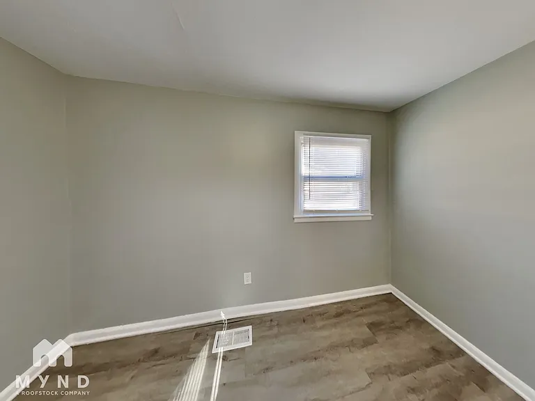 303 Alda Dr — Photo 20