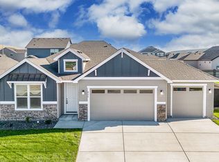 8173 Lennox St, West Richland, WA 99353