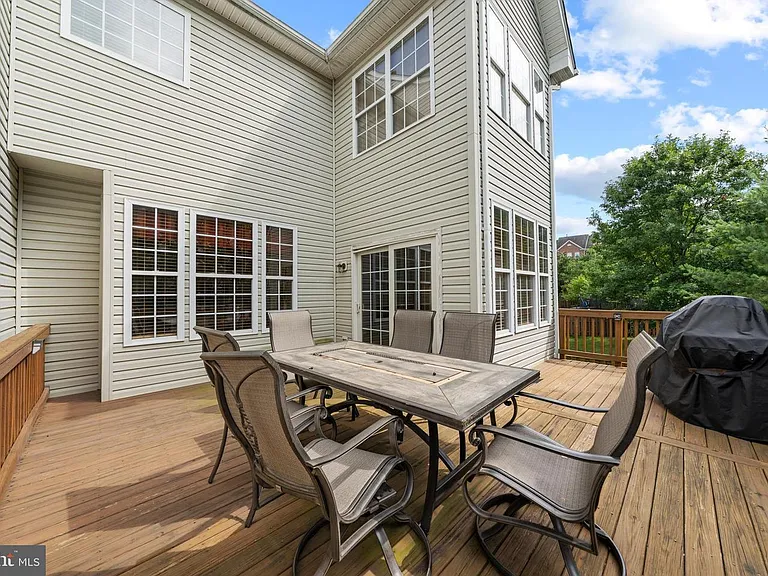 670 McLeary Sq SE — Photo 19