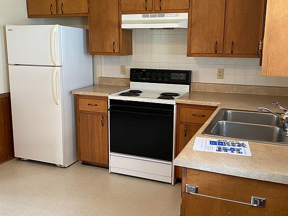 2nd image of 506 W Scott St #506