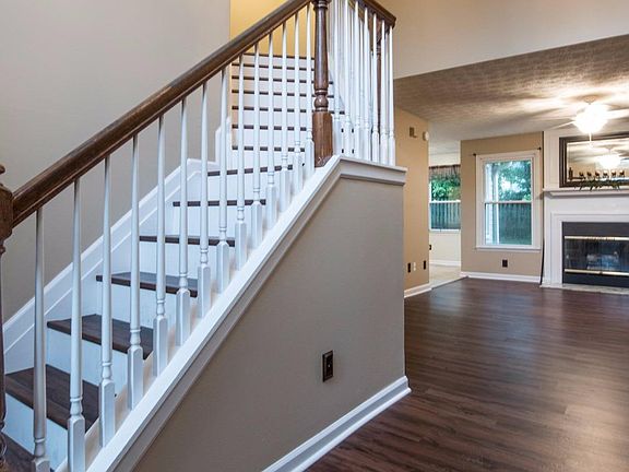 4th image of 1001 Vero Ct