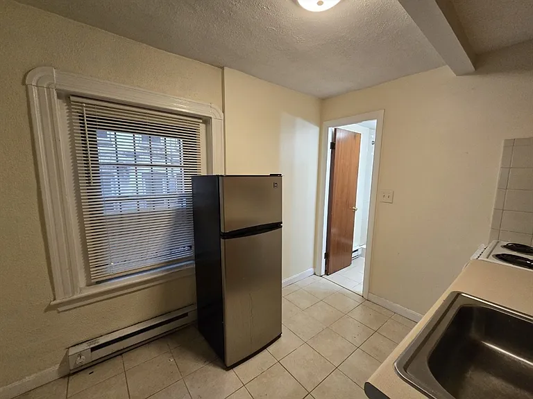 11 Grove St #2 — Photo 5