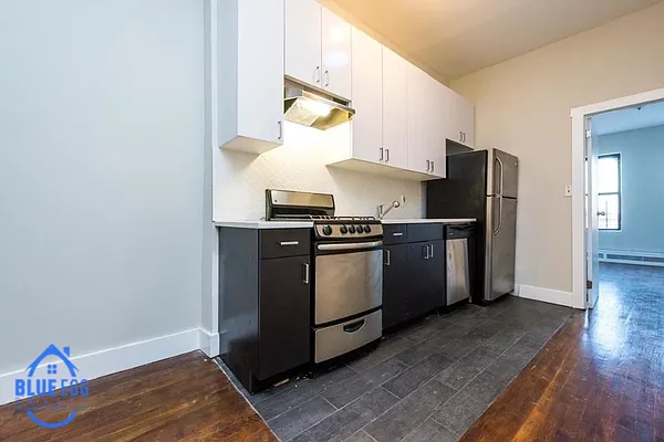 Rented by Blue Egg Realty Corp | media 44