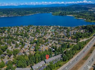 4737 W Lake Sammamish Pkwy SE APT A302, Issaquah, WA